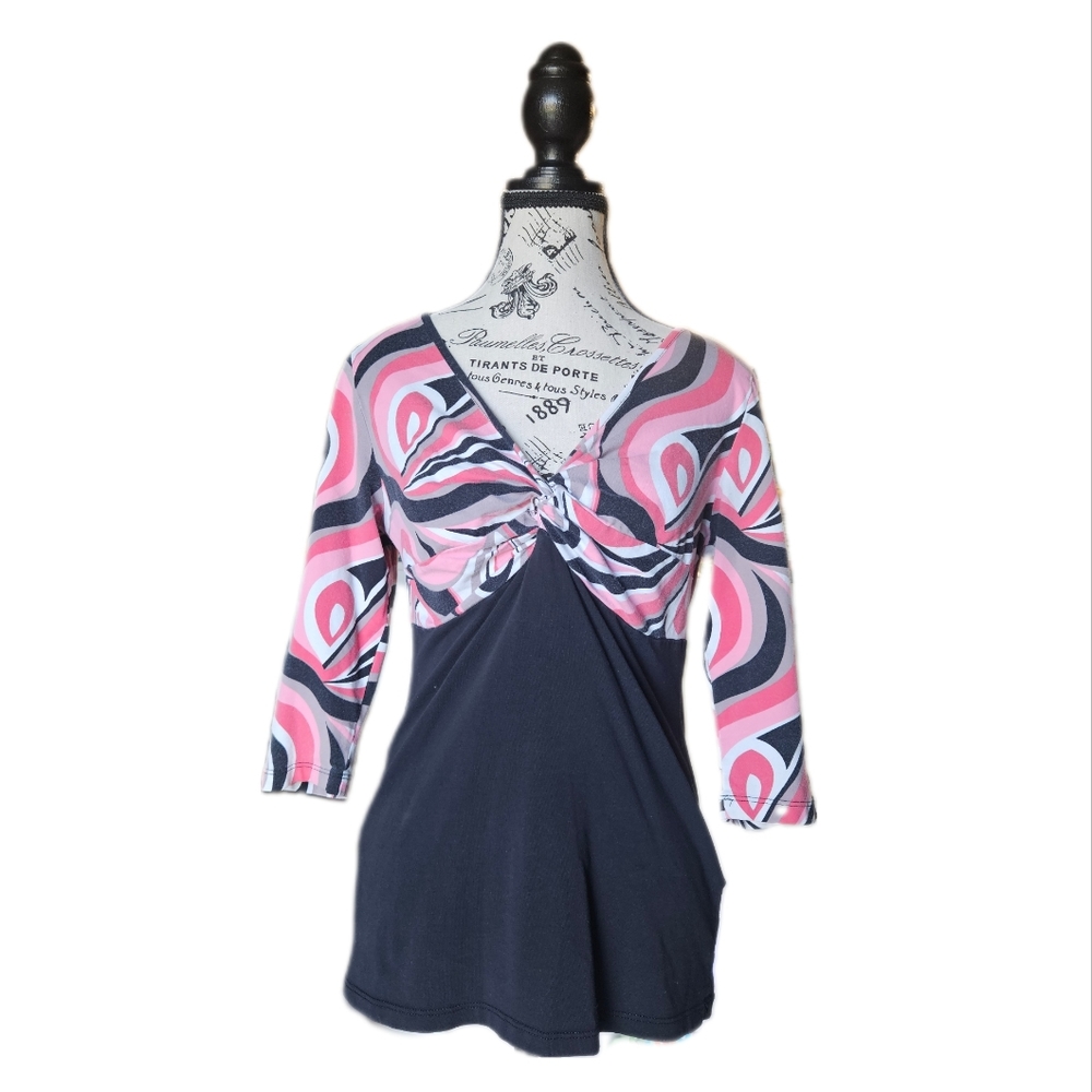 VENUS - Pink, White & Black Abatract V-Neck 3/4 sleeve Top